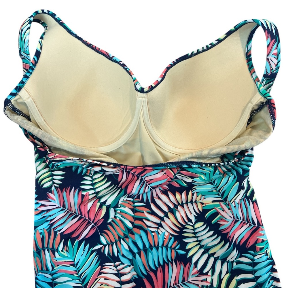 Miraclesuit Amici V-Neck One-Piece Swimsuit Size 14 - Picture 5 of 10